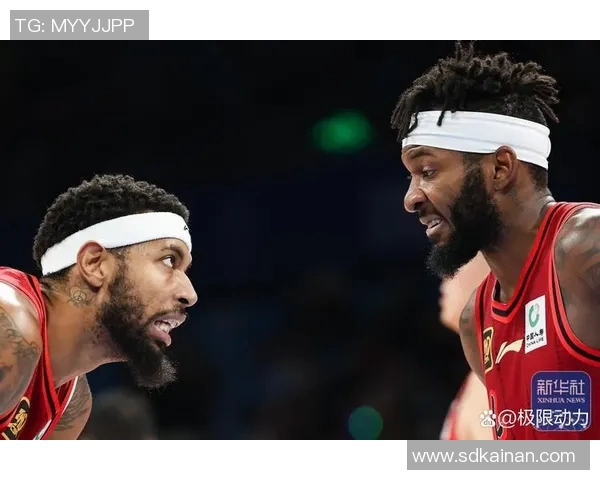 篮网队新赛季目标明确 全力冲击总冠军背后的战略布局与关键球员分析